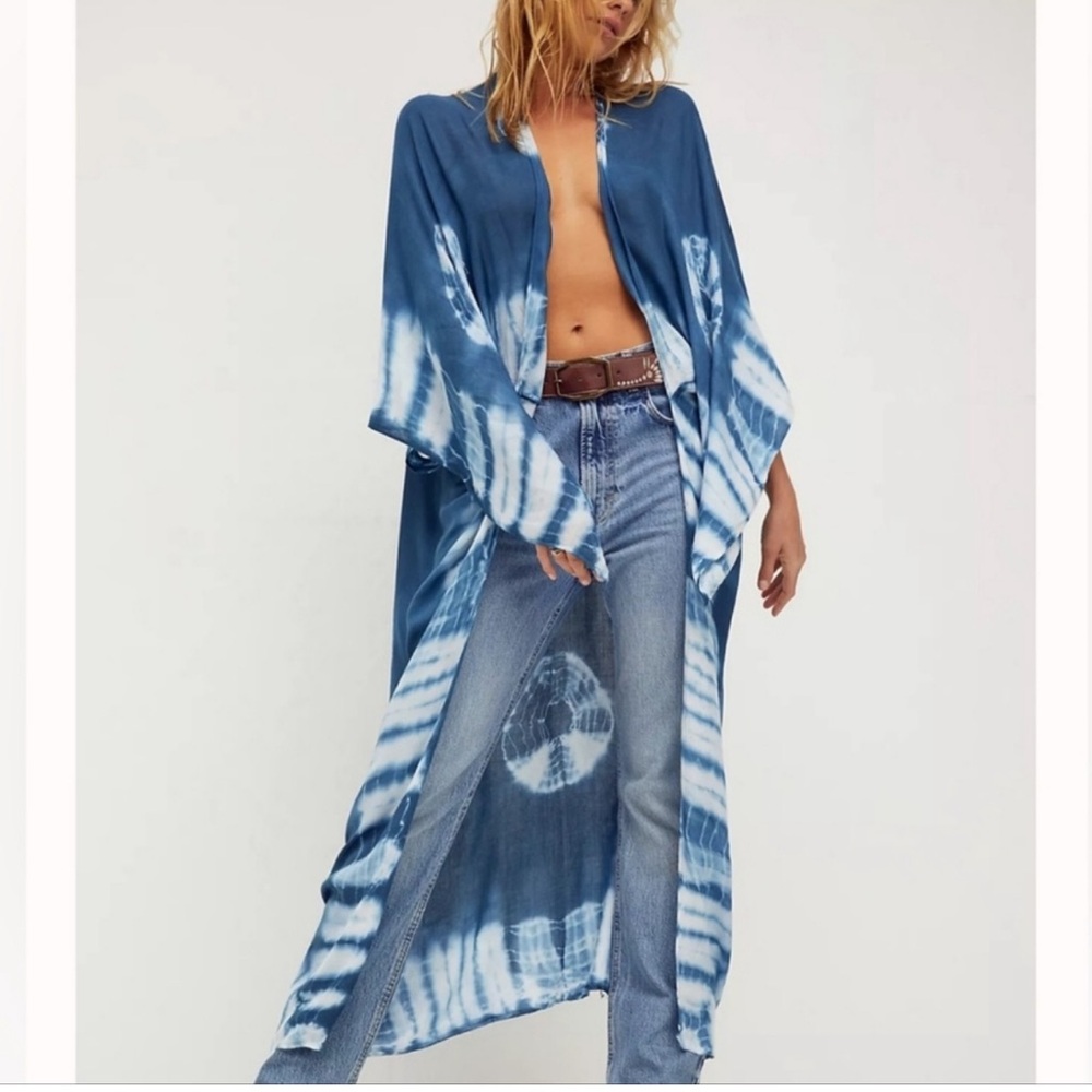 Free People Spellbound Blue and White Tie-Dye Bohemian Hippie Kimono OS